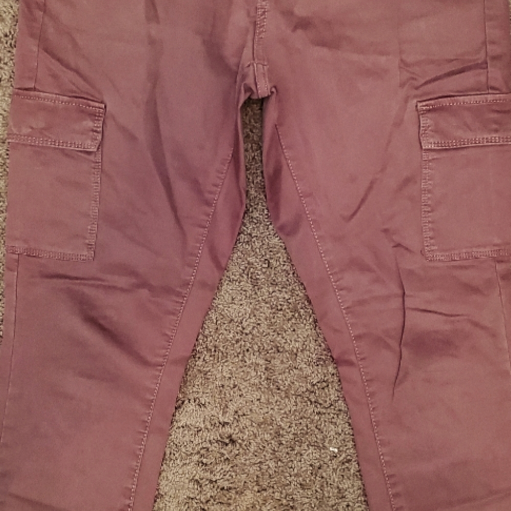 Universal Thread cargo pants